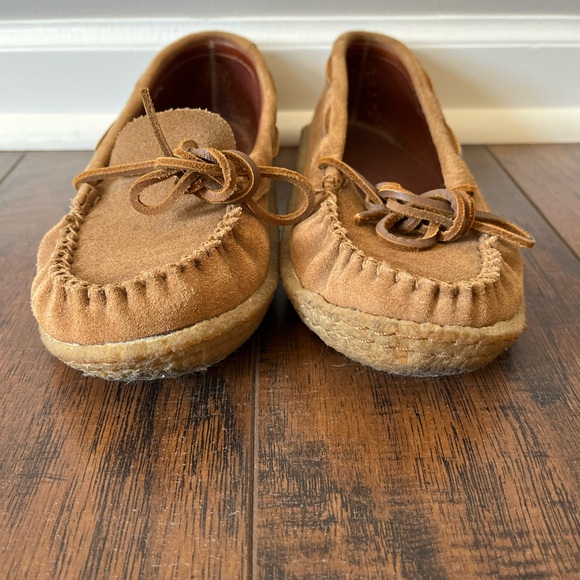 Patagonia leather moccasins - Picture 4 of 5